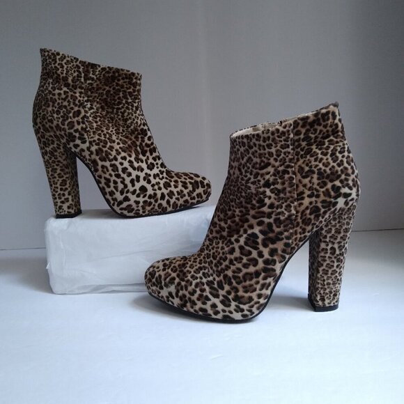 Leopard 5" Block Heel  Almond Toe Velvet/Faux Suede Ankle Boots  As New Sz 9.5 - Picture 7 of 11